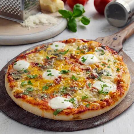 Pizza quatre fromages Recette au fromage
