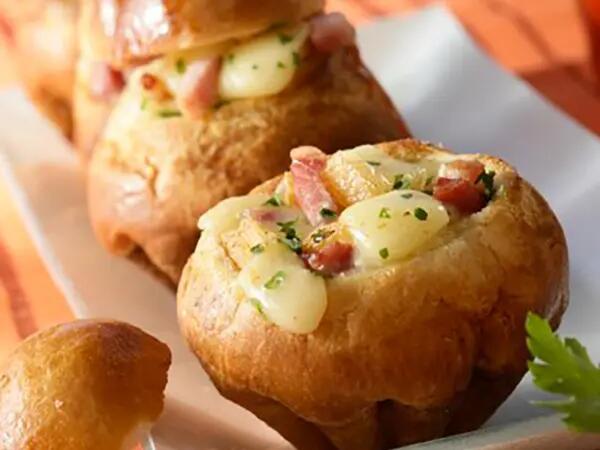 TH01_brioches-garnies-au-fromage-a-raclette-RICHES MONTS