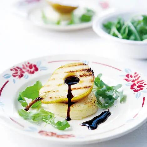 Recette : Chèvre chaud à la poire et au balsamique