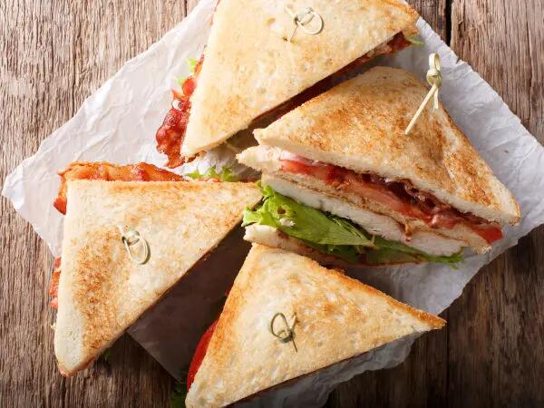 Recettes : Club-sandwichs au chorizo et fromage