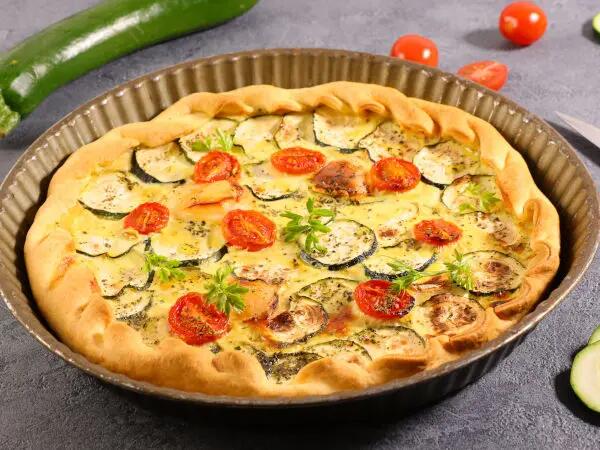 TH01_quiche-courgette-et-fromage-de-chevre-frais_adobe
