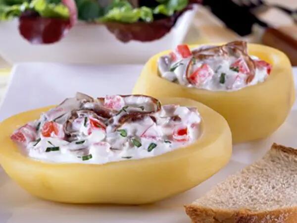 Recettes : Pommes de terre farcies à la viande des Grisons et fromage frais