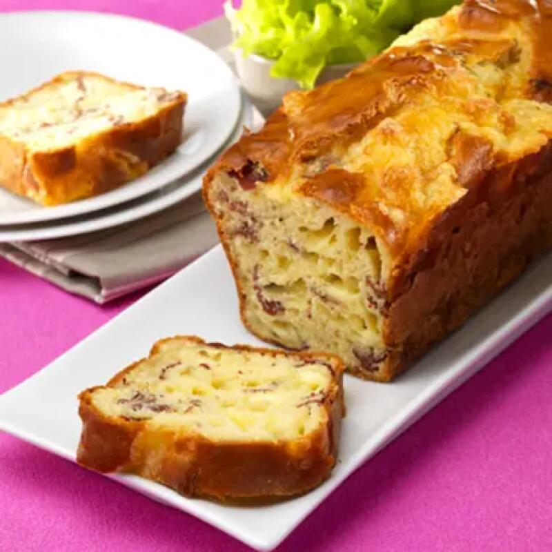 Recette : Cake savoyard au fromage à raclette 