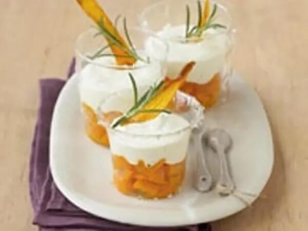 Recettes : Verrines de carottes au fromage frais et à la coriandre