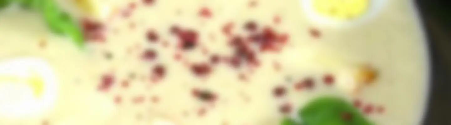 Recette : Velouté d'endives au fromage, œufs de caille et copeaux fromagers