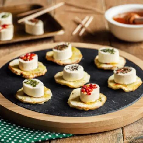 Recette : Toasts de panais rôtis et fromage aux saveurs provençales