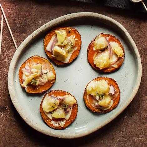 Recette : Mini pizzas de patate douce au fromage