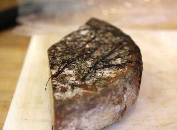 Fabrication: Tomme au génépi