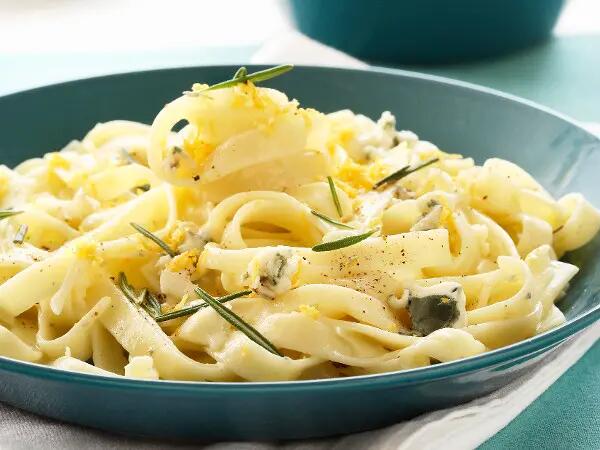 Recettes : Tagliatelles au roquefort