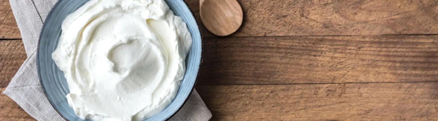 Recette : Dip au fromage de chèvre frais, miel et estragon