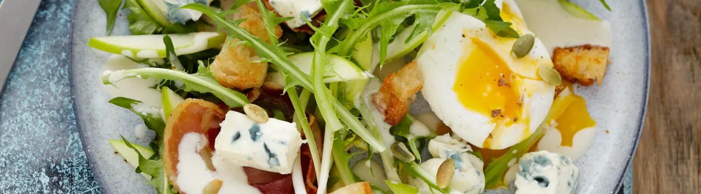 Recette : Salade de pissenlit au fromage bleu