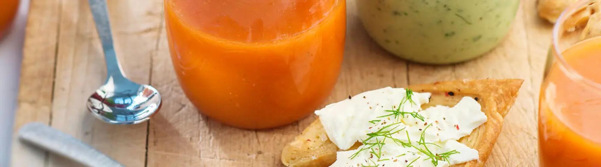 Recette : Gaspacho et feuilletés apéritifs au fromage frais