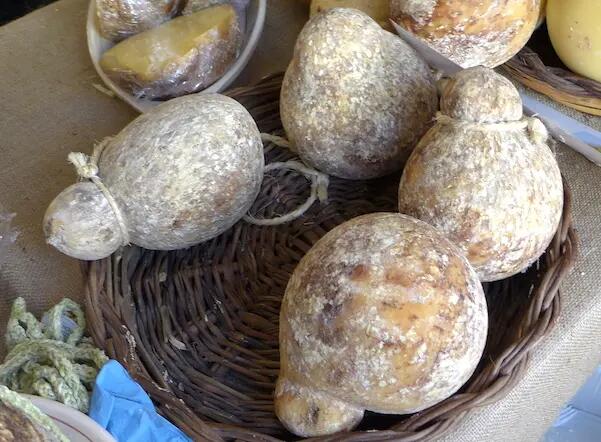 Fabrication: Caciocavallo AOP