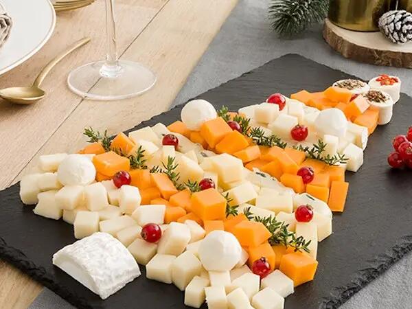 Sapin de Noël en fromage haut en saveurs