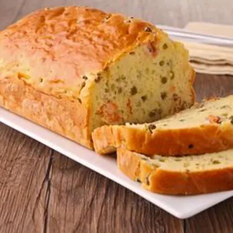 Recette : Cake au fromage de brebis et morue