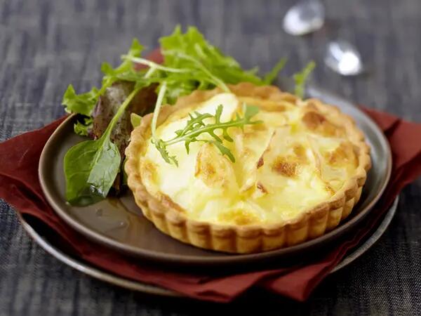 Recettes : Tarte au brie et aux pommes de terre