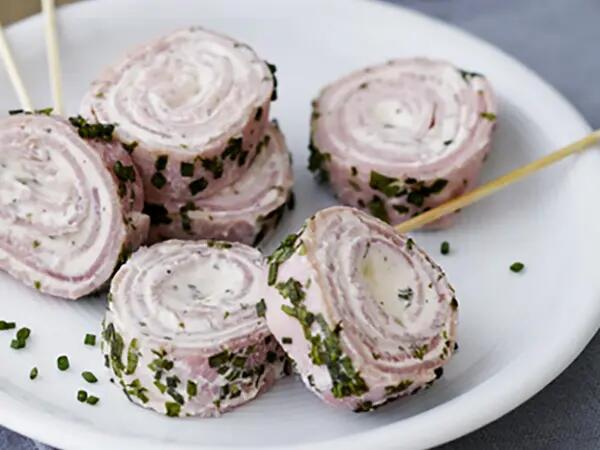 Recettes : Roulé apéritif au jambon et fromage ail & fines herbes