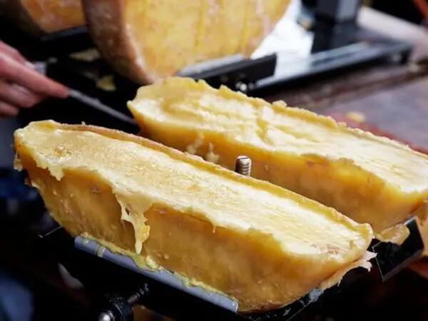 TH01_calories-fromage-a-raclette