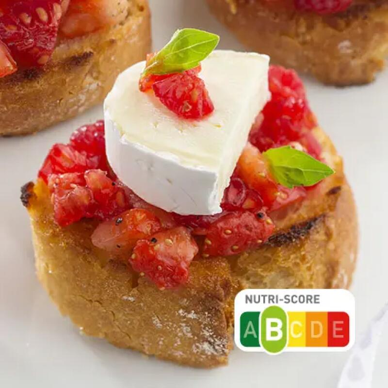 Recette : Tartines fraises framboises basilic et fromage