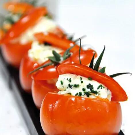 Recette : Tomates cocktail farcies au fromage frais