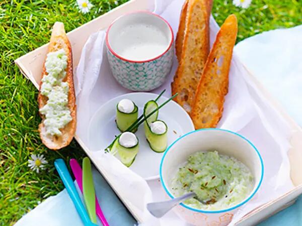 TH01_aperitifs-de-concombre-et-fromage-st-moret