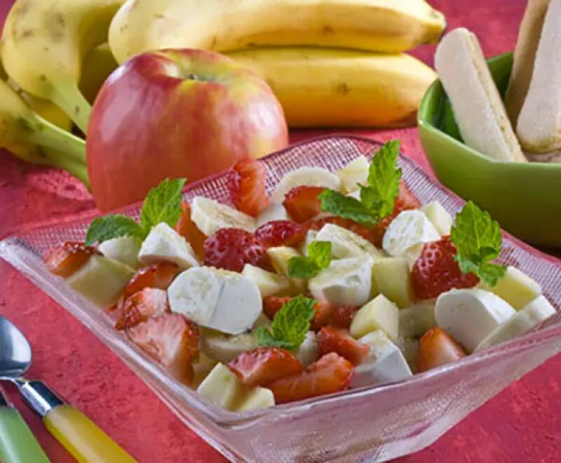 Goûter rapide à préparer et équilibré :  Salade de fruits au fromage frais