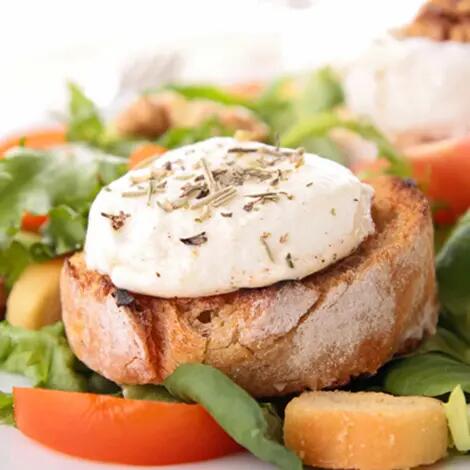 Tartines faciles au fromage gratiné et à l'ail - Recette au fromage