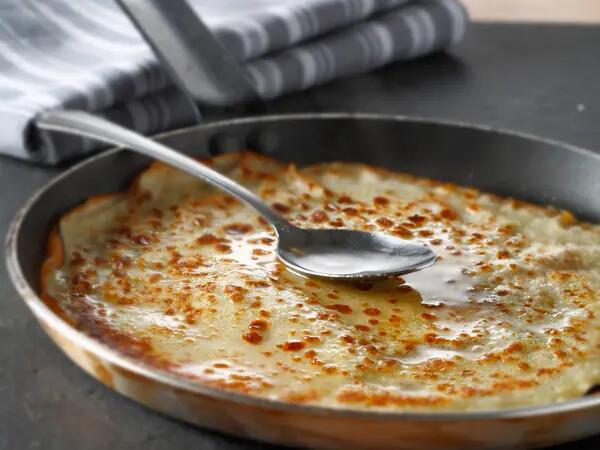 TH01_cuisson-crepe-poele