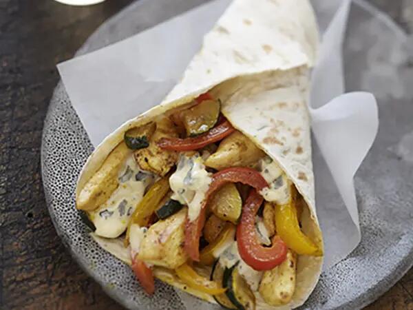 Recettes : Wrap poulet curry au bleu et légumes grillés