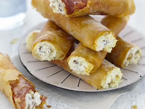 Recettes : Cigares apéritifs au chorizo et fromage frais noix et éclats d’amande