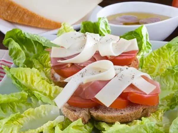 Recettes : Crostinis basques au fromage de brebis