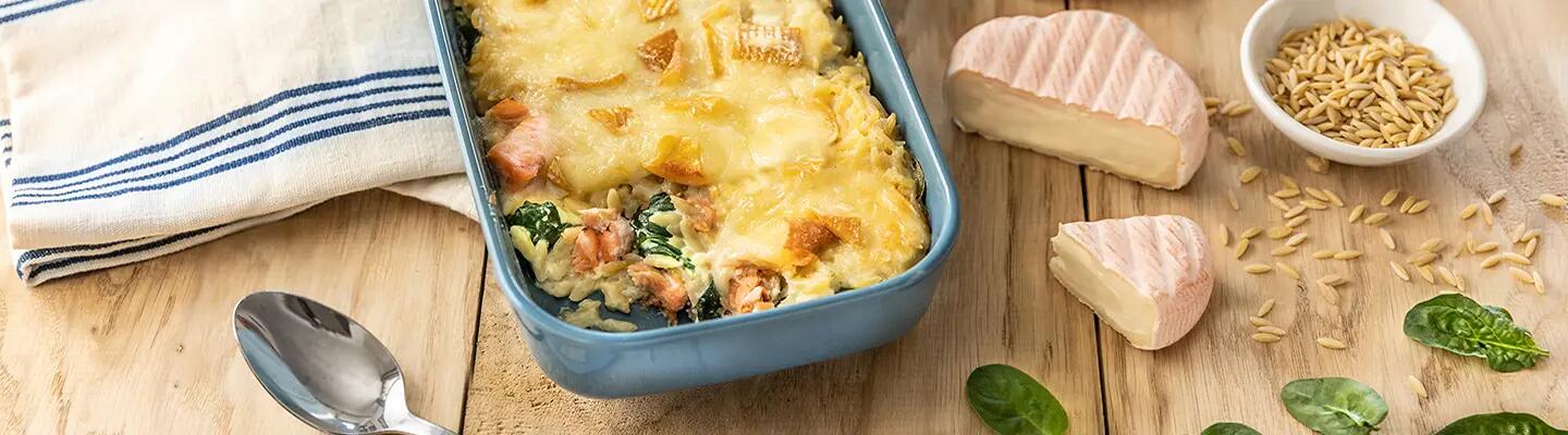 Gratin de pâtes au saumon, épinards et fromage
