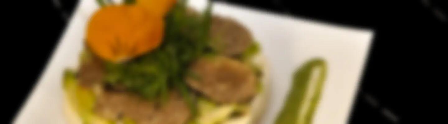 Recette : Tarte fine de fromage frais, asperges et truffes
