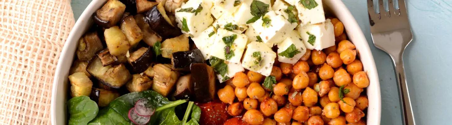 Recette : Buddha bowl méditerranéen à la feta