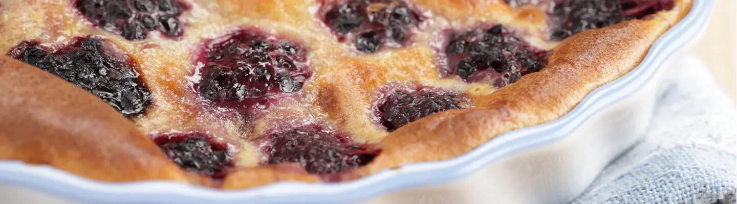 Recette : Clafoutis aux mûres et fromage frais