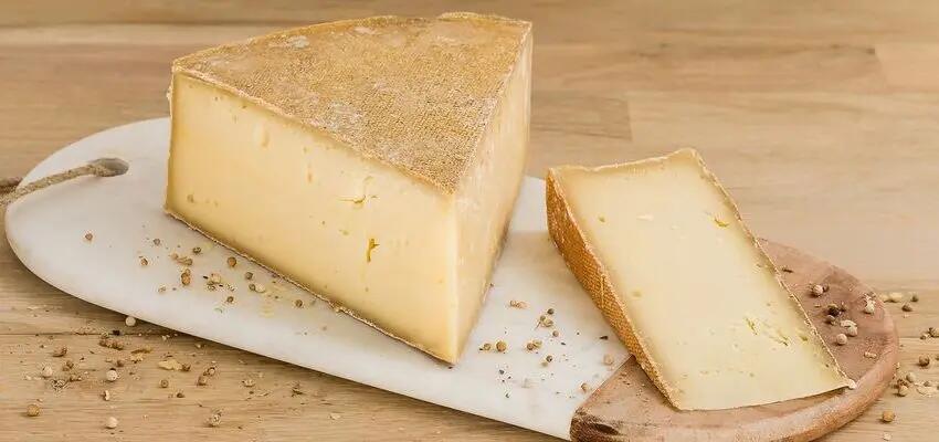 Par Quoi Remplacer Le Beaufort Dans La Fondue Quels fromages choisir pour votre fondue savoyarde ?
