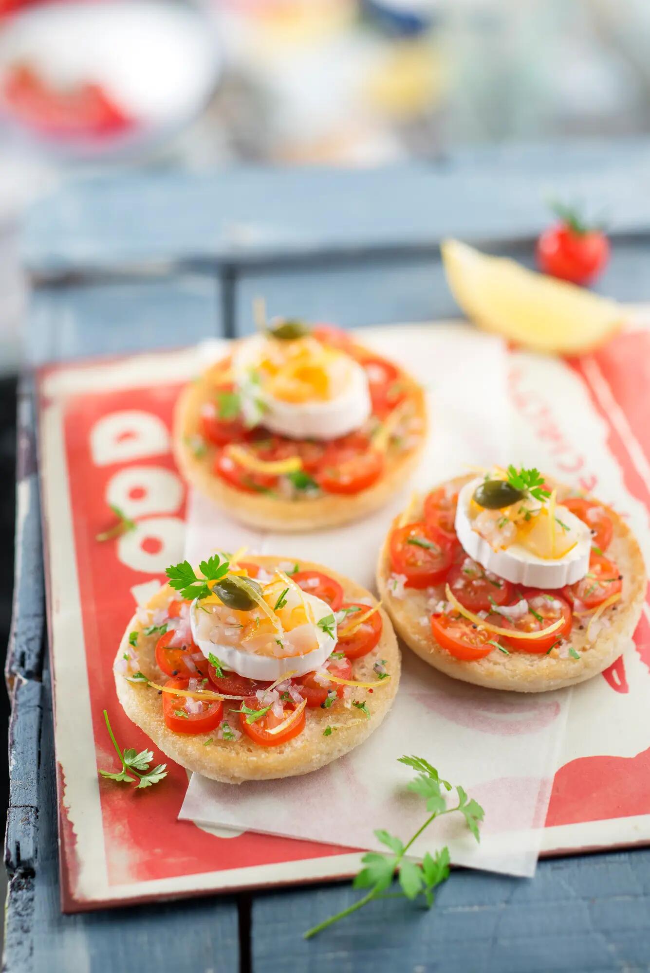 Muffins au haddock, tomate et fromage