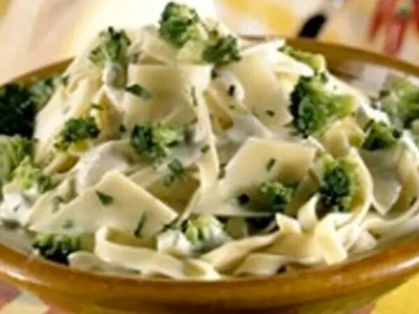 Recettes : Tagliatelles aux brocolis et au fromage