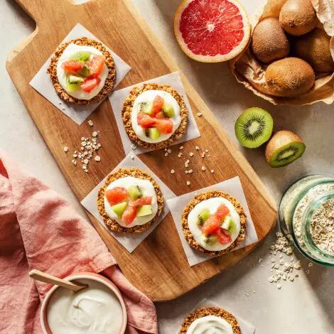 Recette : Tartelette granola aux fruits de saison et fromage frais
