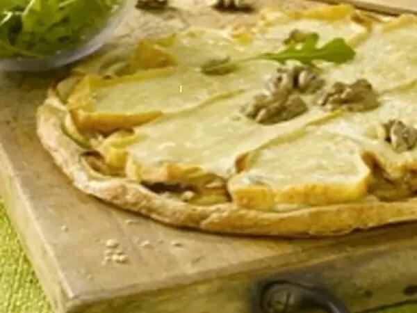 Recettes : Tarte au maroilles, noix et roquettes