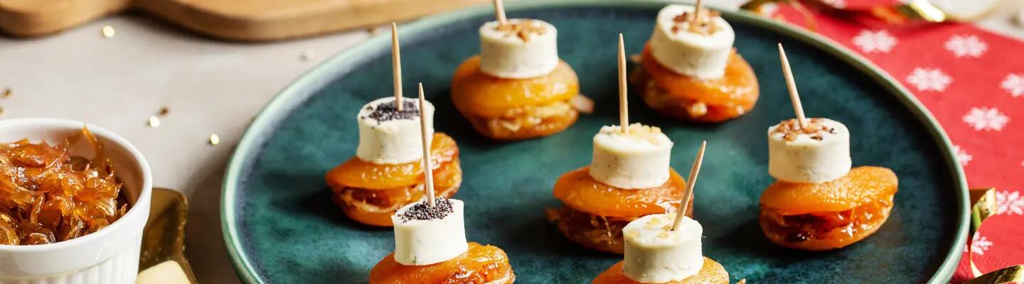 Recette : Abricots farcis au chutney d’échalotes et fromage au bleu