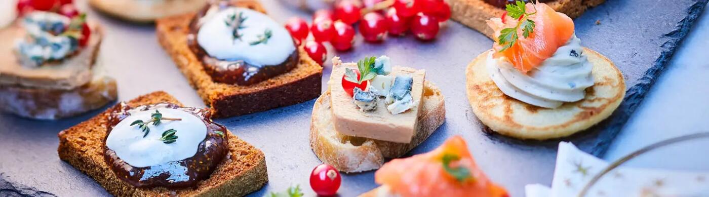 Recette : Toasts de Noël au fromage bleu