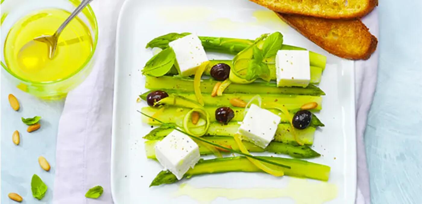 TH05_asperges-vertes-aux-olives-citron-et-fromage-frais-aux-herbes