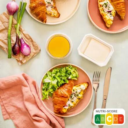 Recette : Croissants aux oeufs brouillés et fromage frais