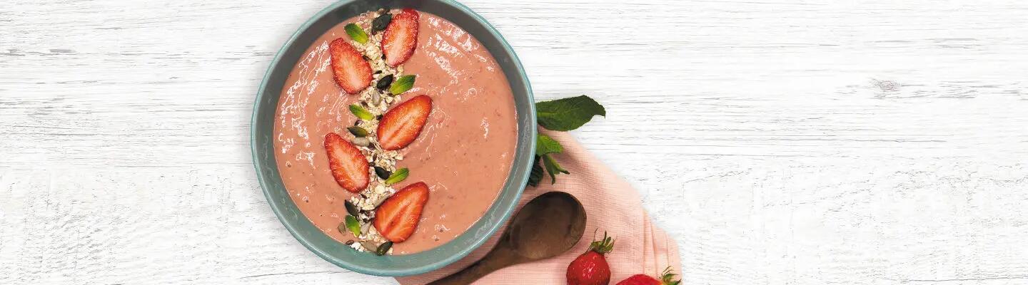 Recette : Smoothie bowl fraise-banane au fromage frais