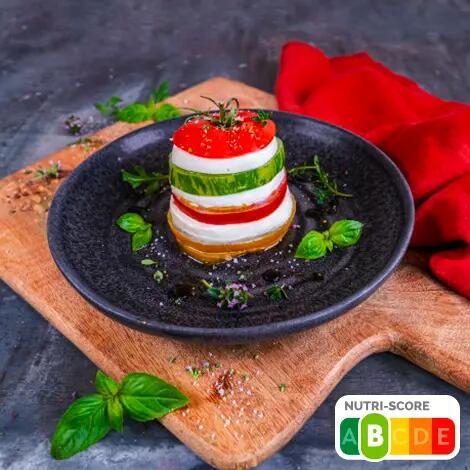 Recette : Salade tomate-mozzarella en millefeuille