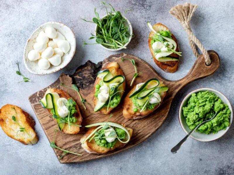 TH01_toast-courgette-petit-pois-fromage