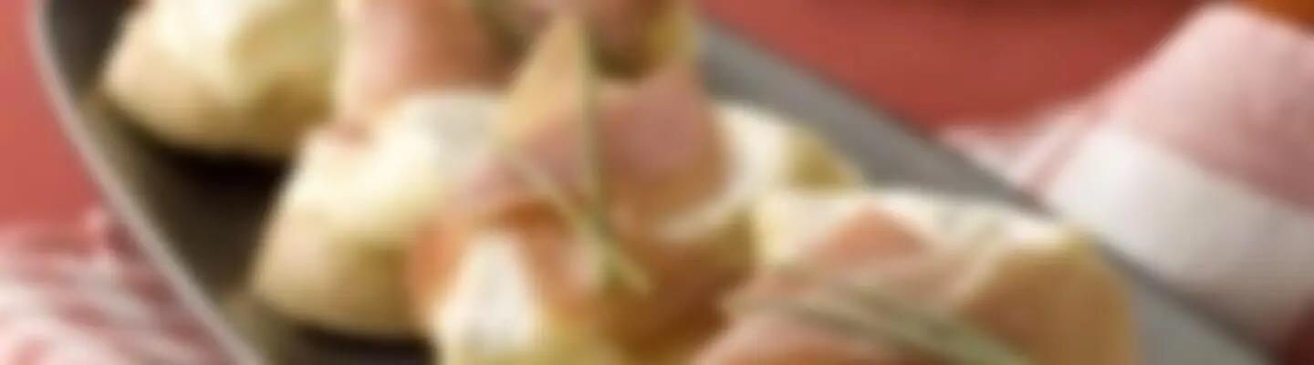 Recette : Petits fagots de camembert au jambon cru