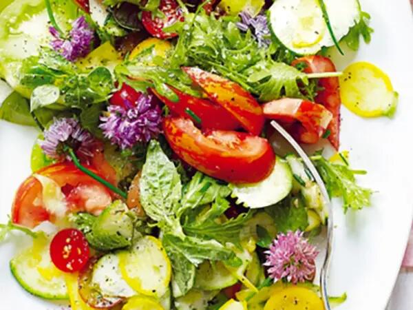 Jamie Oliver & Co : son livre 100% salades
