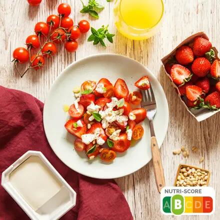 Recette : Salade de fraises et tomates cerises au fromage frais
